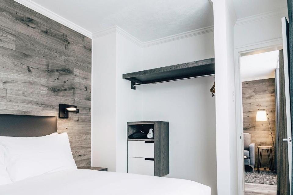 The Hotel On Pownal Σάρλοτ Τάουν Εξωτερικό φωτογραφία