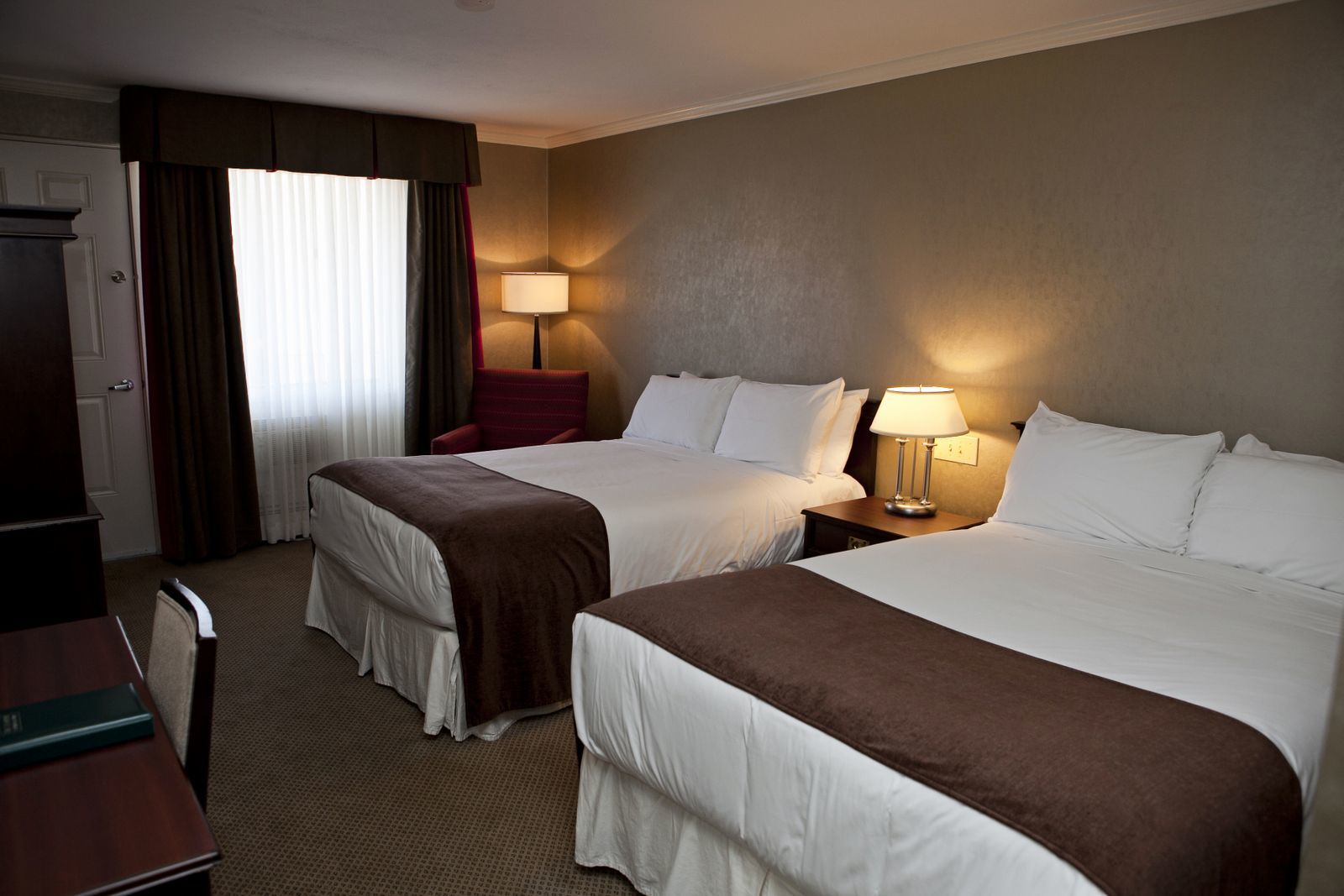 The Hotel On Pownal Σάρλοτ Τάουν Εξωτερικό φωτογραφία